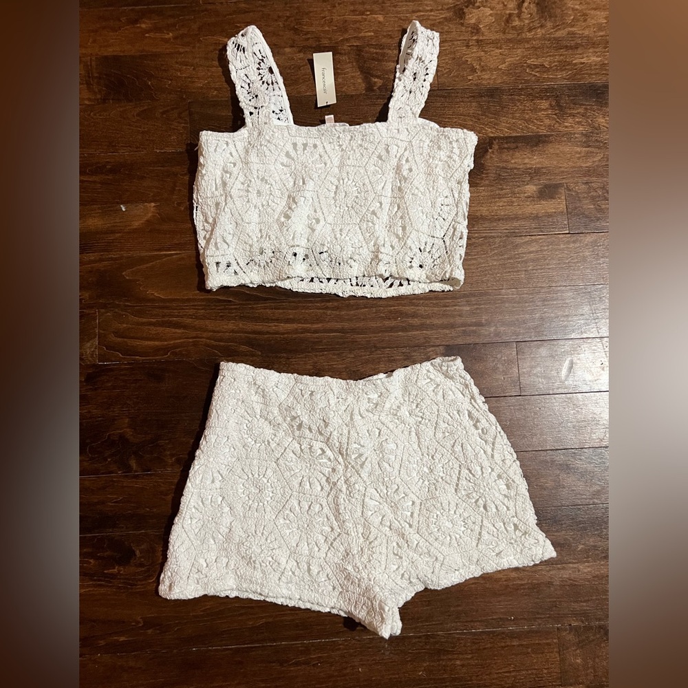 Two Piece Set NWT - image 2